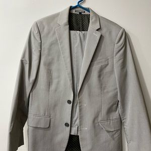 Grey seersucker suit - 36R